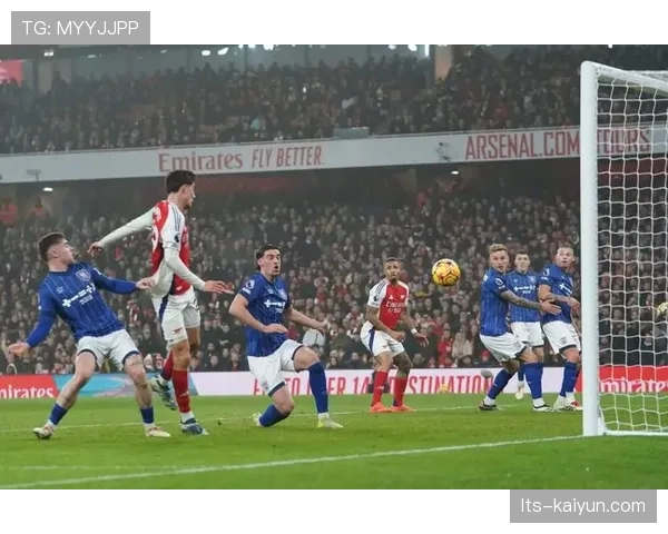 英超争冠关键月：三月的魔鬼赛程如何影响曼城、阿森纳与利物浦的争冠走势